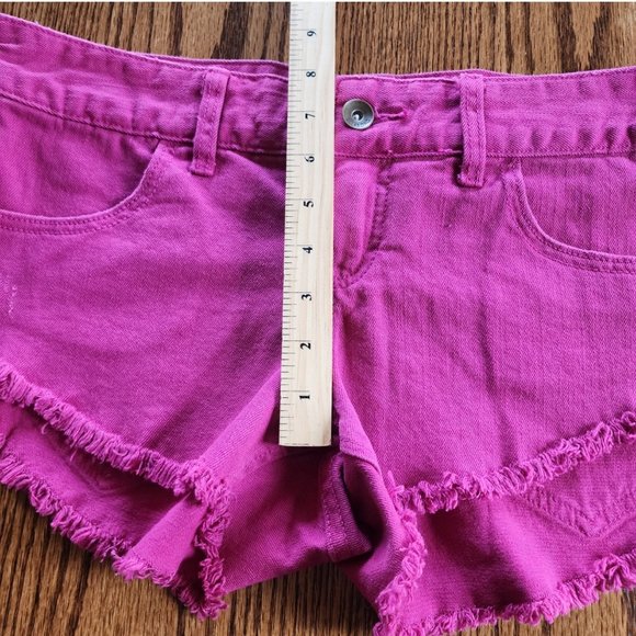 Billabong Laneway Pink Magenta Booty Cheeky Sexy Jeans Shorts Size 28 Low Rise - Picture 6 of 7